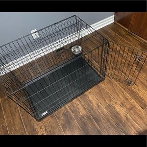 Dog cage, in excellent condition.